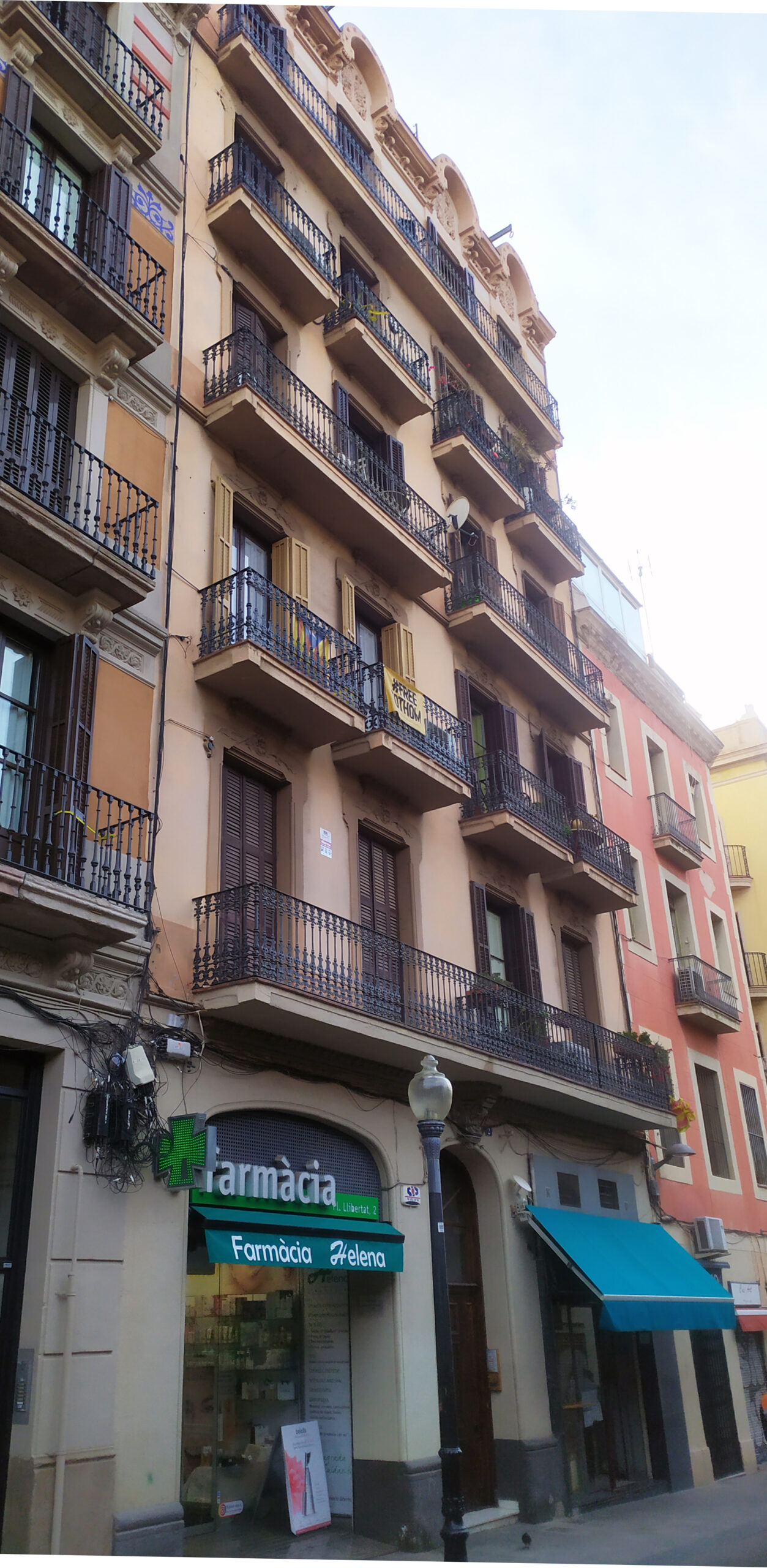 Plaça de la Llibertat 2, Barcelona